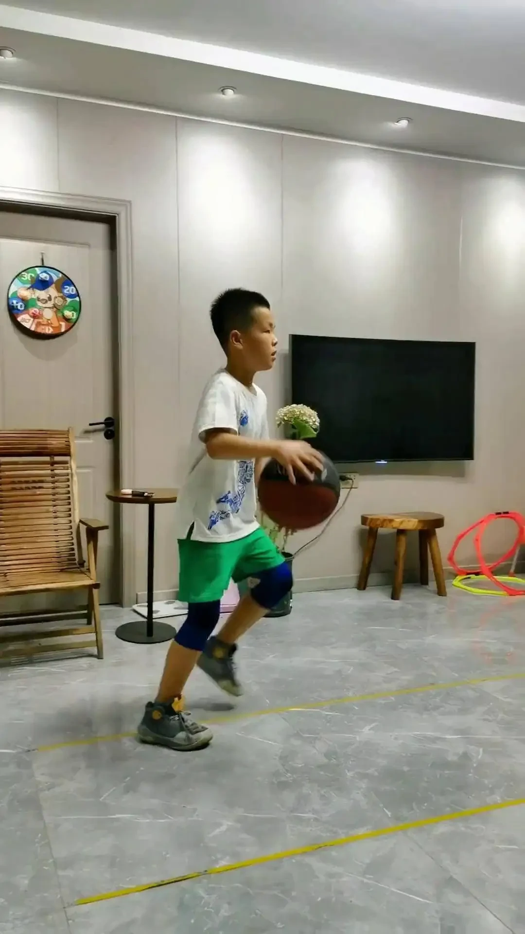 借助运动心理学家指导篮球运动员减压的方案_1